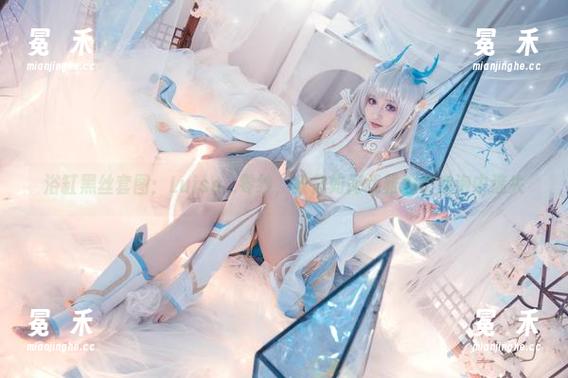 浴缸黑丝套图：Luisa_零纱，教你如何优雅地在泡泡中迷失