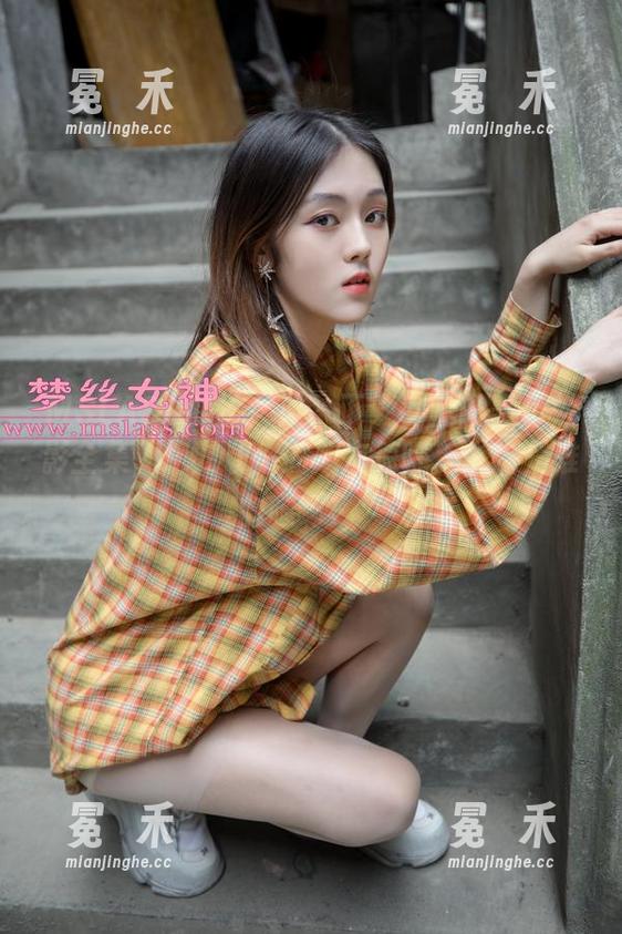 MSLASS梦丝女神 - 下载乔儿的黑色魅影全集，绝对让你的朋友惊呼：‘这是谁的腿啊！’