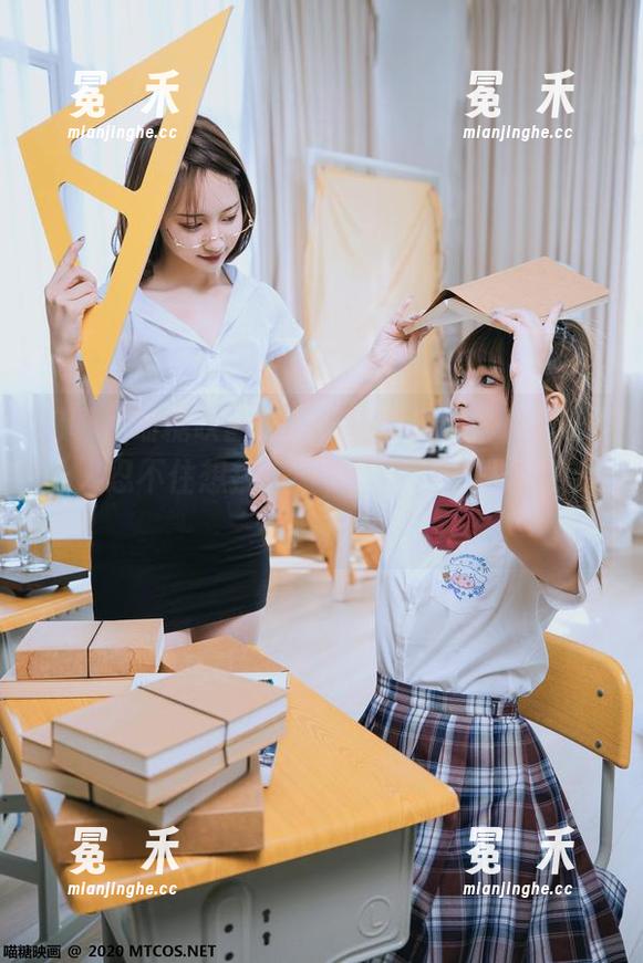 呜呀，喵糖映画的灰格JK制服写真，真是让人忍不住想摸一摸，不过无圣光给了我一丝安慰。