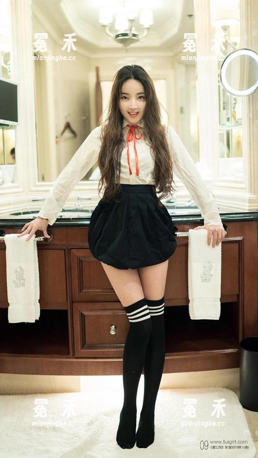 TuiGirl推女郎 - 从李七喜的温柔写真中偷到的一点小幸福，马上成为你的墙面风景！