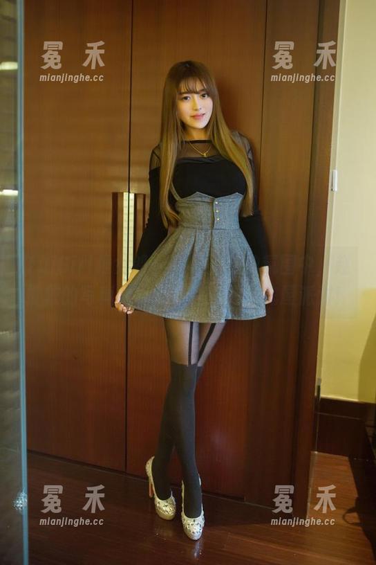 TuiGirl推女郎 - 在万圣节的氛围中，赵惟依的写真分享仿佛让人置身鬼屋派对！