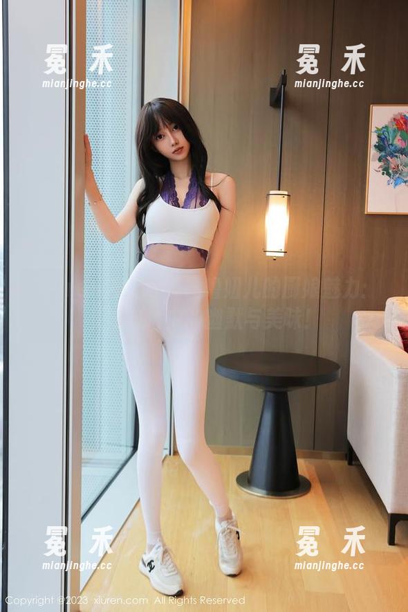 Xiuren秀人网-噜噜妞儿 Xiuren秀人网 - 噜噜妞儿的厨娘魅力:私拍图片中的幽默与美味!
