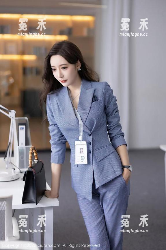 Xiuren秀人网-龙泽美曦 Xiuren秀人网 - 在线流转:龙泽美曦与她的连衣裙,时光的见证