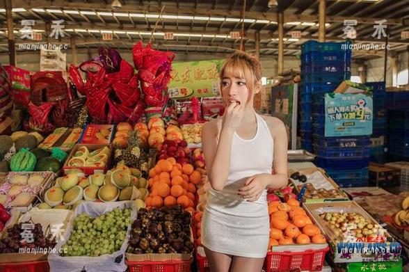 aiss - 若兮的万圣节写真：套图里的洒脱，竟然让人忍不住想要一起捣蛋！
