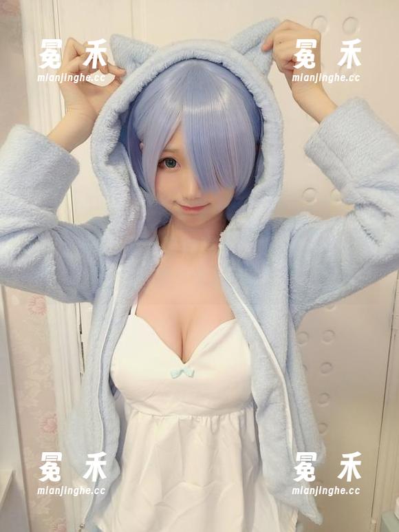 她就是nagisa魔物喵，看她如何玩转巫女自拍包：全在网盘里！