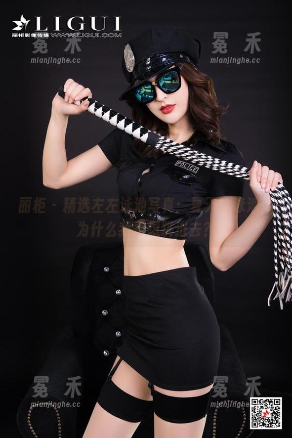 丽柜-左左 丽柜 - 精选左左泳池写真:夏天的泳池,为什么我更想跳进去?