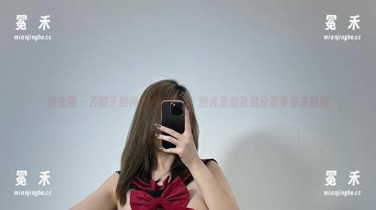 微密圈 - 乙醇子的神秘礼服揭秘：图库里的隐藏分享等你来窥探