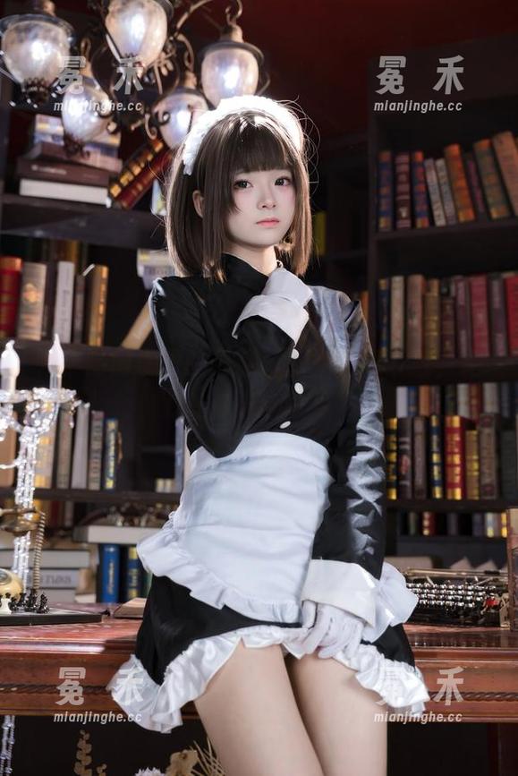 九柒喵厨房里的诱惑：厨娘写真下载，绝对让你流连忘返！
