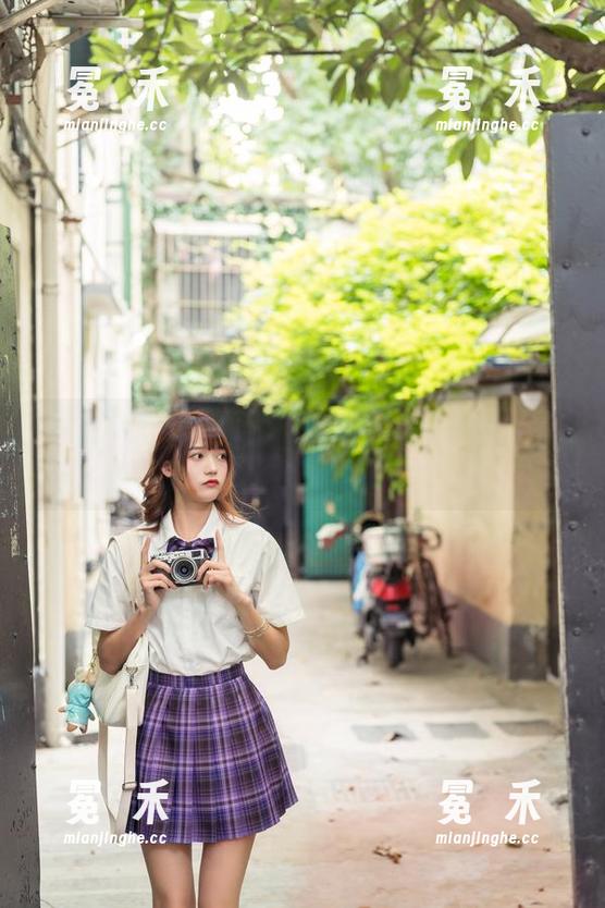 兔子Zzz不吃胡萝卜的创意高清写真：纯白色可爱带你飞