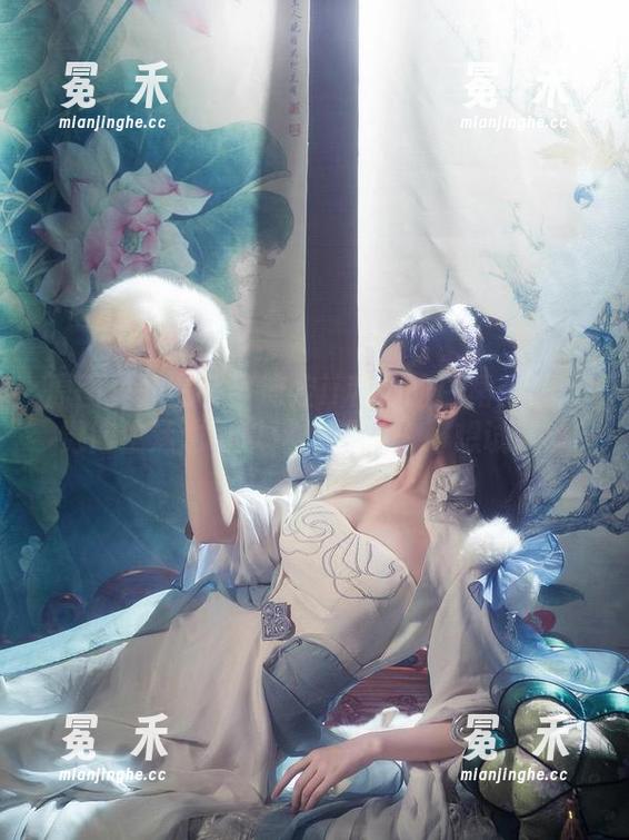 在下萝莉控ii 原图里的在下萝莉控ii和她的白裙:让我觉得生活也可以这么轻盈,好想试试!