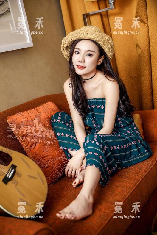 头条女神-coco 头条女神 - Coco的吊带写真,全集都是满分,快来围观!