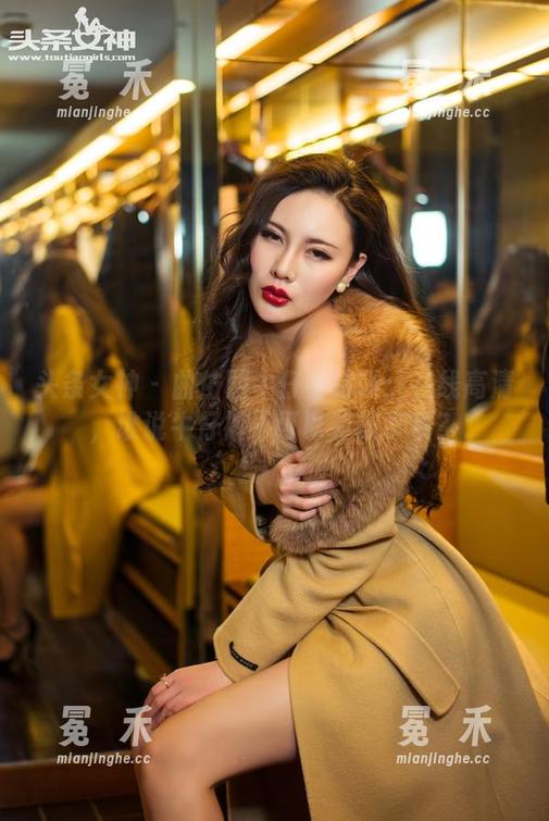 头条女神 - 曲佑熙牛仔裤特辑：在线高清，谁说牛仔裤不可以有故事呢？