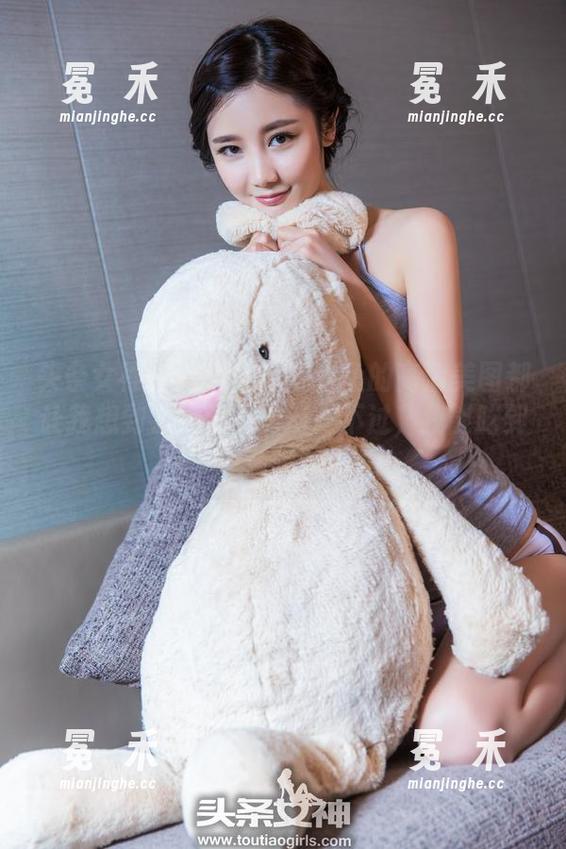 头条女神 - 每张樊安妮钓鱼的高清美图都让我想到了大海的味道…不过，我能吃到鱼吗？
