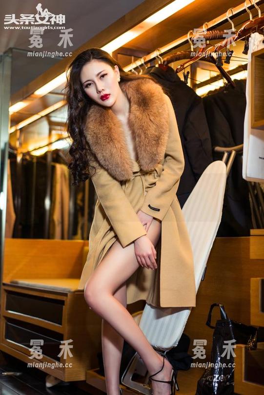 头条女神 - 神琦泽步教室套图：学术气息？不存在的