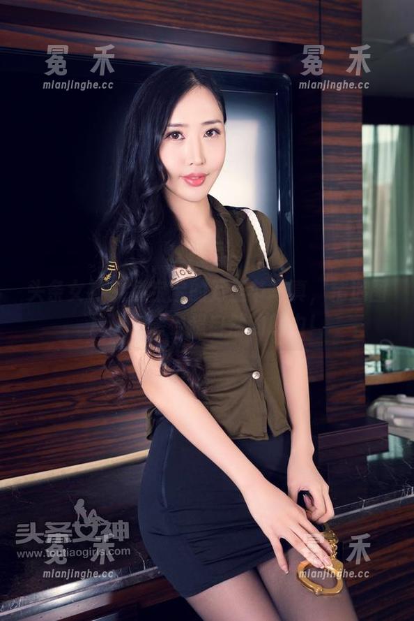 头条女神-鱼宝宝 头条女神 - 鱼宝宝的万圣节写真,精选图片让你感受超自然的魅力!