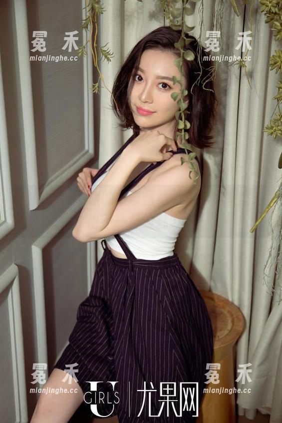 尤果网 - 小琪的吊带情结，写真美图里透出不一样的魅力。