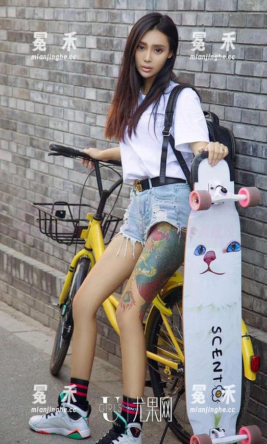 尤果网 - 你见过“心仪”的女王图包吗？精选里的每一张都在挑战我的审美底线。