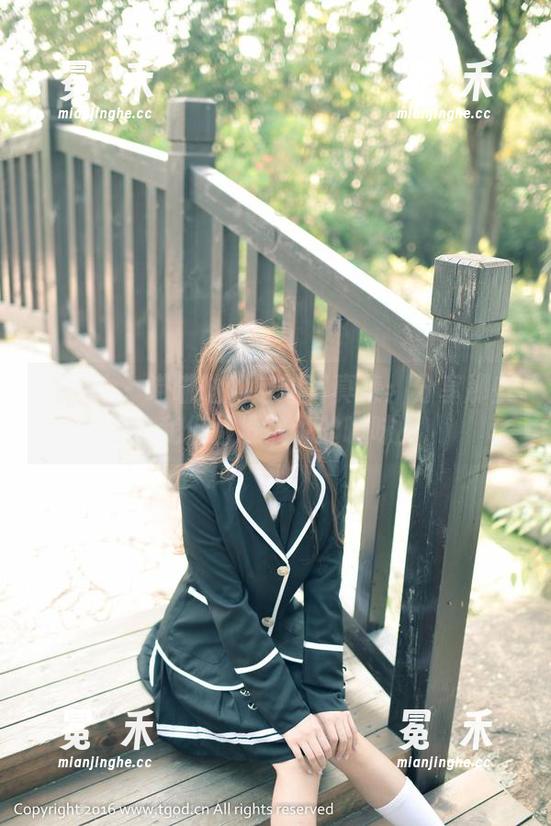 推女神 - 喵喵哒的空姐写真集：分享那些我们都没敢说的暧昧