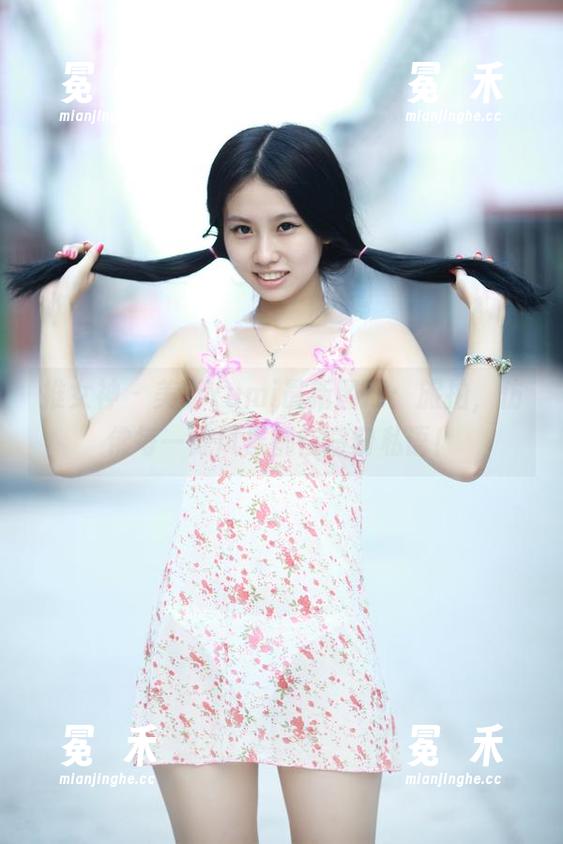 推女神 - 美昕Yumi最新图册：旅拍，仿佛每一处风景都在窃窃私语！