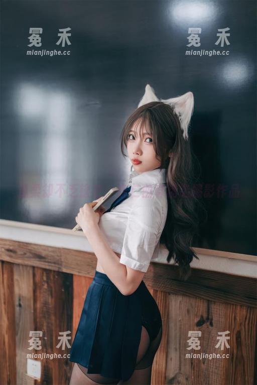 温柔却不乏锋芒：杏仁曲奇精选摄影作品