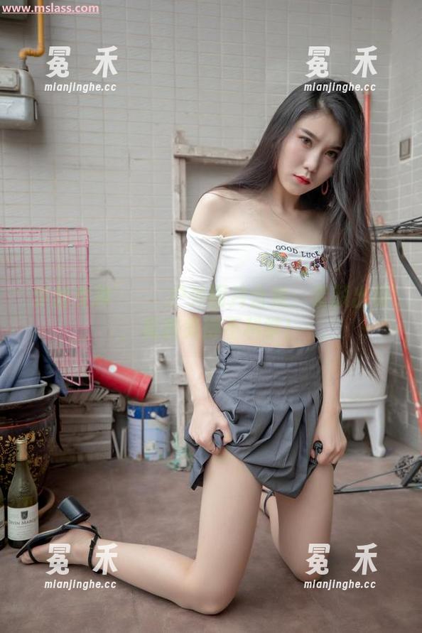 梦丝女神 - 玥玥户外图片合集：素颜出街，竟然美得不科学！