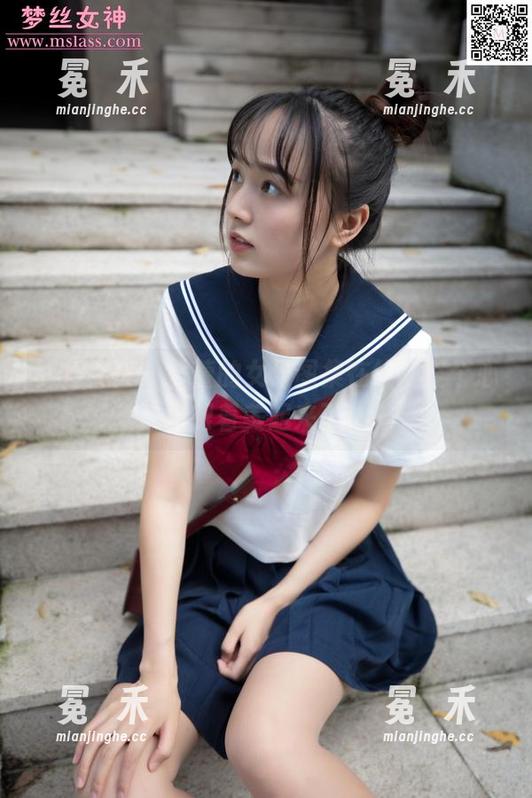 梦丝女神 - 香萱的女仆图集在线，整个心情跟着美起来了！