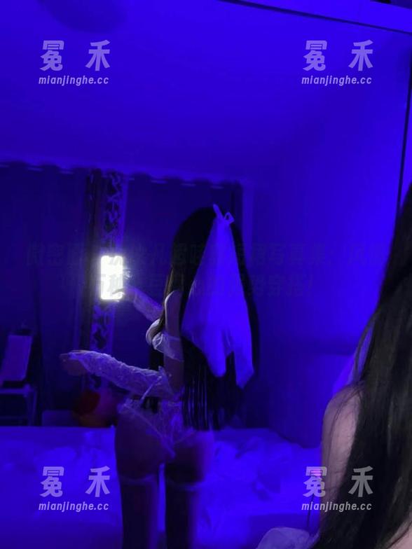 微密圈 - 沈汝凡超哇塞短裙写真集：风情万种，豆腐心的强势穿搭！