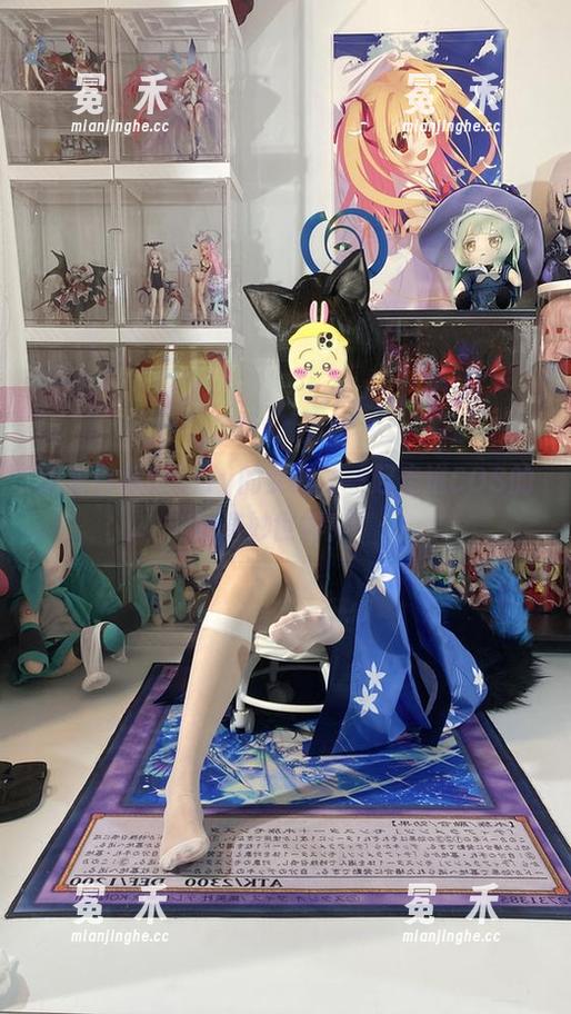白栎Shirly 跟着白栎Shirly的女友,一起走进COS的奇妙世界!