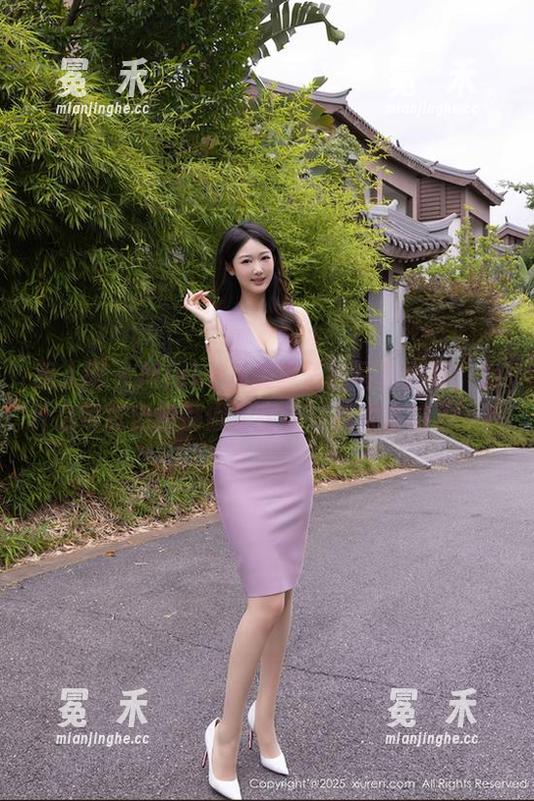 秀人网-Mieko林美惠子 秀人网 - Mieko林美惠子的写真世界:为什么每张自拍都像是在说‘我太会拍了’?