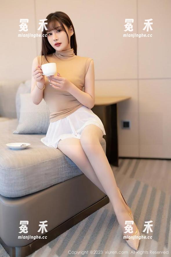 秀人网-会飞的小虎牙 秀人网 - 会飞的小虎牙:在白色的世界里,下载这些图片让你忍不住想多看几遍。
