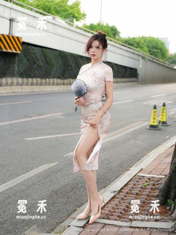 秀人网 - 安然maleah的作品，天使般的气质在无圣光间闪耀！