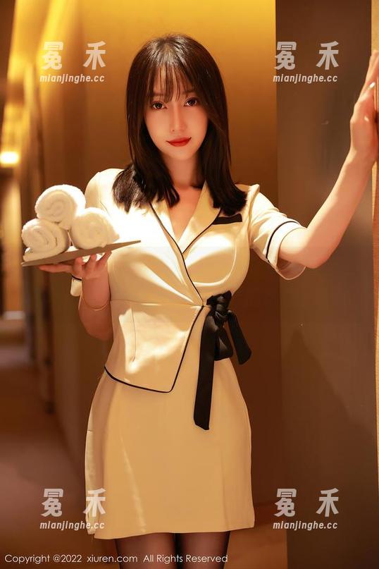 秀人网 - 小蛮妖_honey的在线蕾丝美图，究竟是巧妙还是无意的诱惑？
