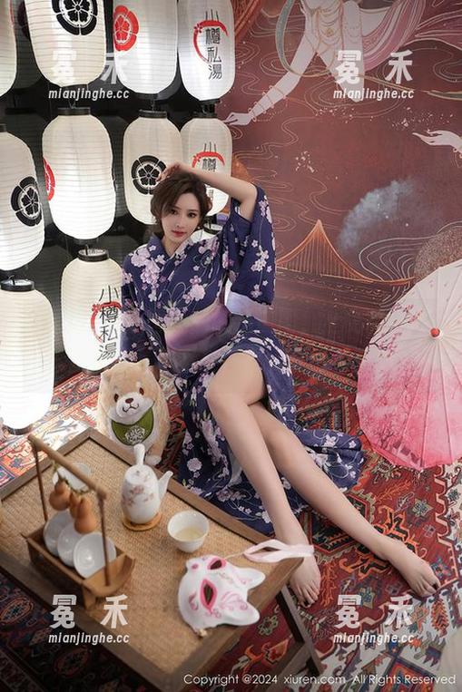 秀人网 - 小逗逗的眼镜美图，全免费！这画质真是越看越怀疑，真的假的？