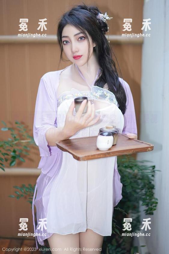 秀人网 - 星星baby全套镂空，确实是视觉的闪光点但也太让人费解了
