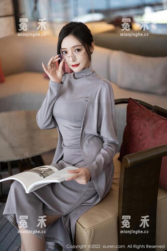 秀人网 - 杨晨晨的礼服最新图库，谁说衣服没个性？她的每一件都在发出“请让我上头条”的邀请！
