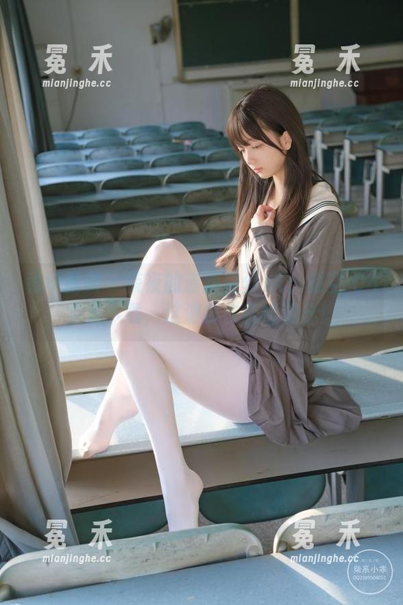 稚乖画册 - 夜夜的清新白丝JK：晴空-04全集下载，这波操作我给满分！