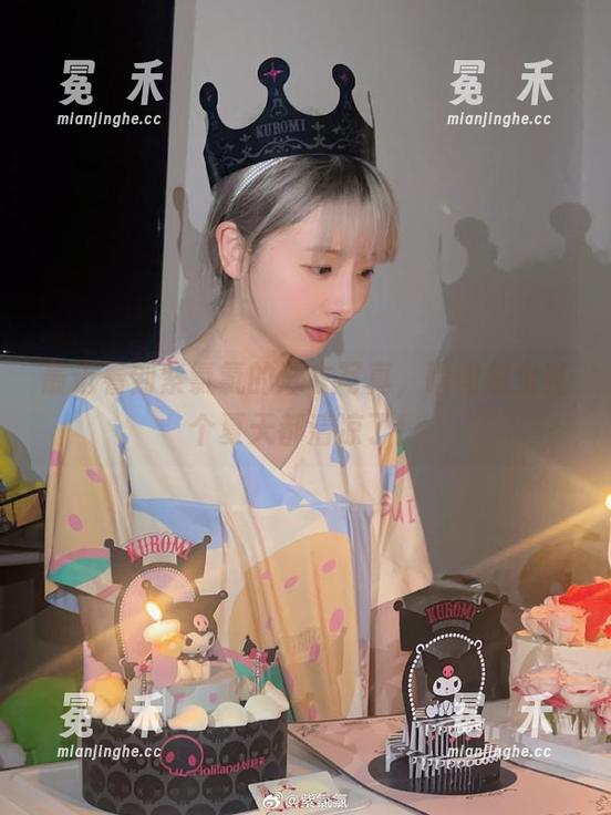 最近看到紫氯氯的泳衣写真，瞬间感觉整个夏天都清凉了！
