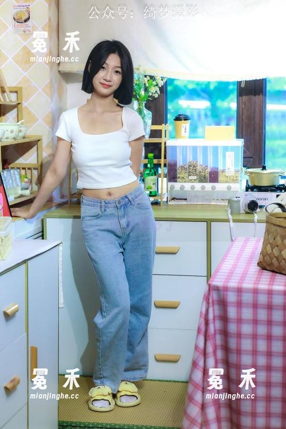 绮梦摄影-莹莹 绮梦摄影 - 私拍揭秘:莹莹的自拍,竟然让我想多了
