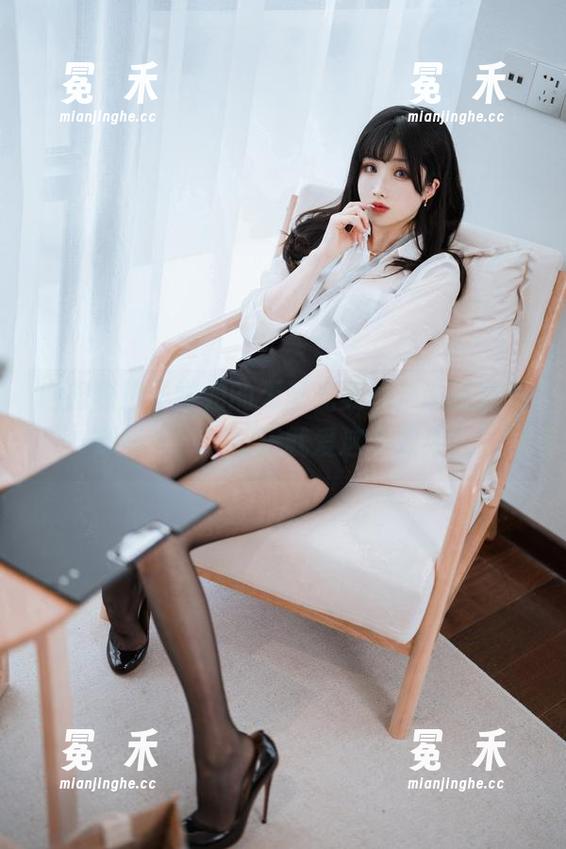 肉扣热热子学姐的无圣光美图，谁还在意那些光影，反正就爱这个效果！
