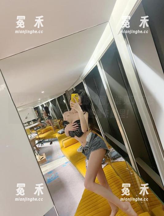 微密圈 - 这套葛征美脚的图，谁见了不想下载？顺便帮你燃烧卡路里！