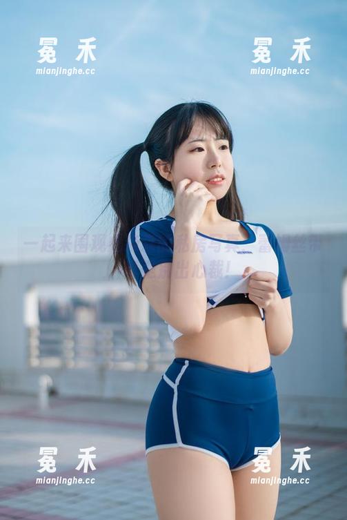 一起来围观虎森森的私房写真：蕾姆丝带，真是别出心裁！