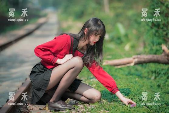 被西呱呀呀呀清新JK写真治愈，不知不觉想买回这些衣服