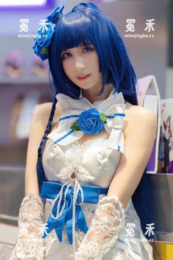 贝儿酱Miki 点开贝儿酱Miki的丝袜图片,我心里默念:这绝对是我的新灵感。