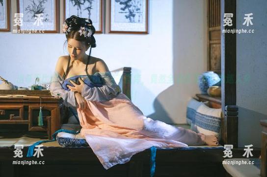 出奇无比的“鹿八岁baby”图库，竟然全是猫耳女仆的迷人身影！
