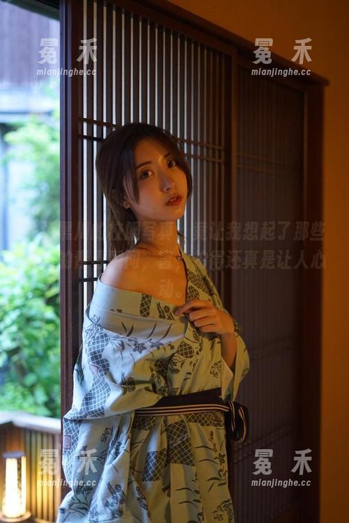 黑川 一场黑川的校服写真,竟让我想起了那些错过的青春瞬间,害,拍得还真是让人心动。